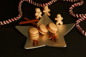 Gingerbread macarons with lemon curd filling at schabakery,com