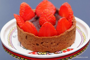Strawberry & Dark Chocolate Tarte | schabakery.com